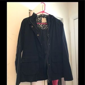 Ia hearts black jacket